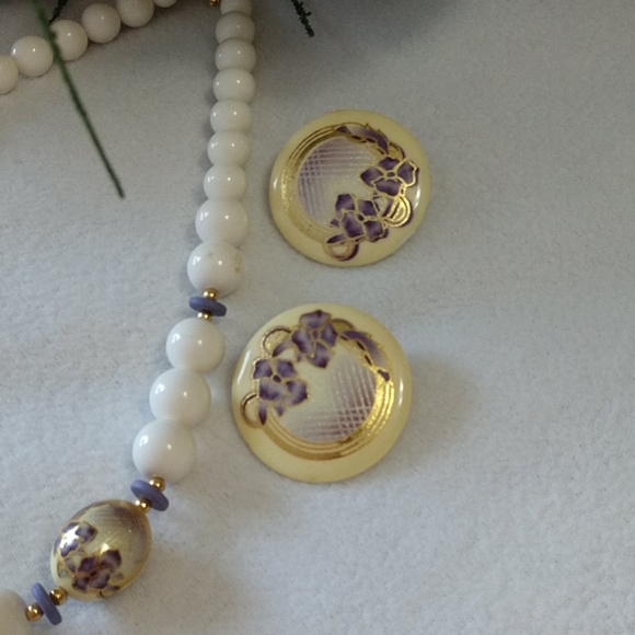3 Pc Vintage Necklace Earring Set Porcelain Painted Beads Petunia Purple Pierced - Picture 3 of 8